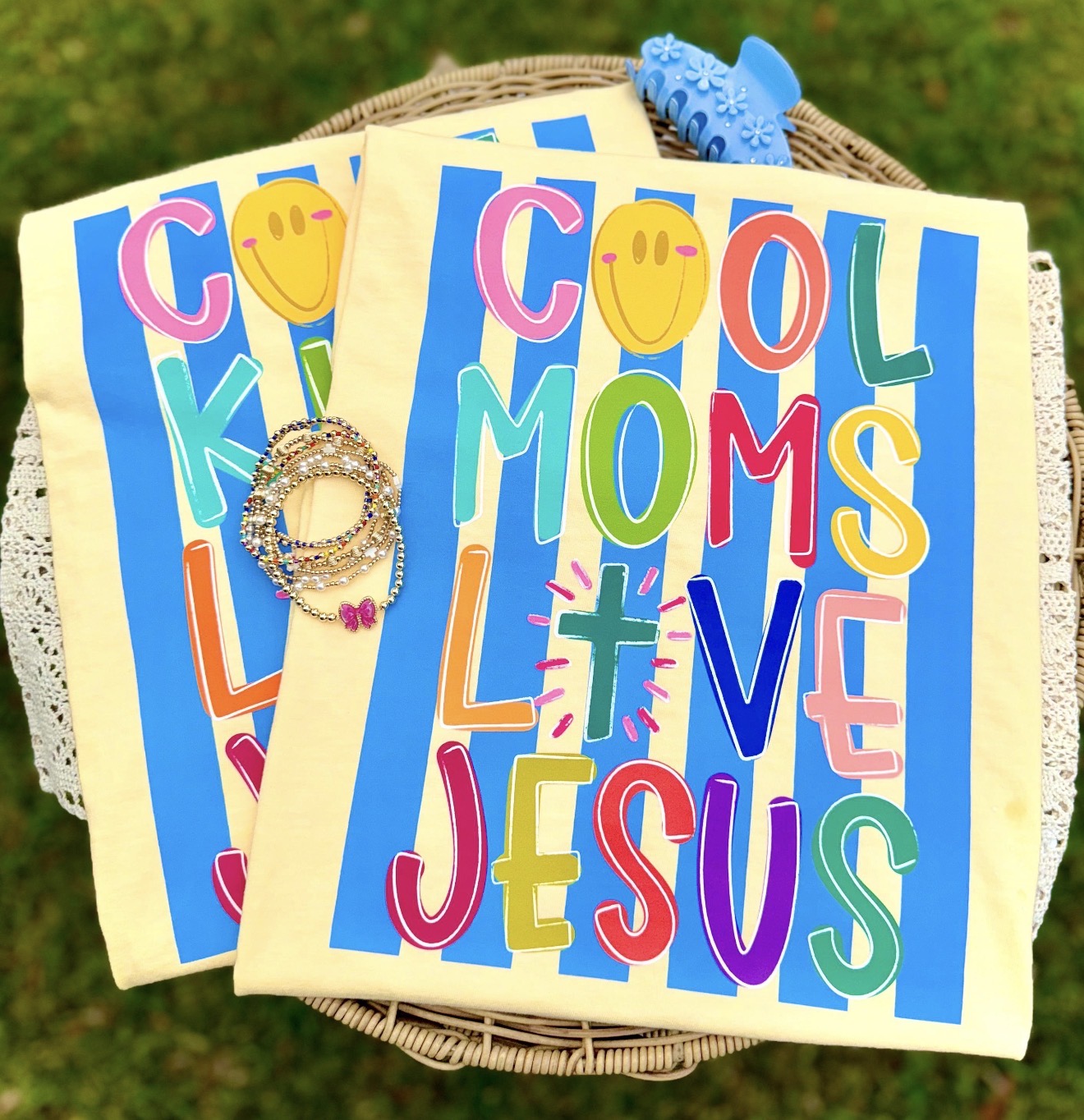 Cool Moms Love Jesus